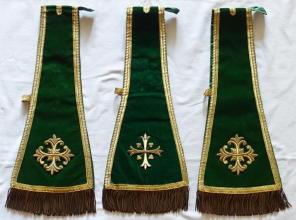 Green Antique Roman High Mass Set of Vestments 8446